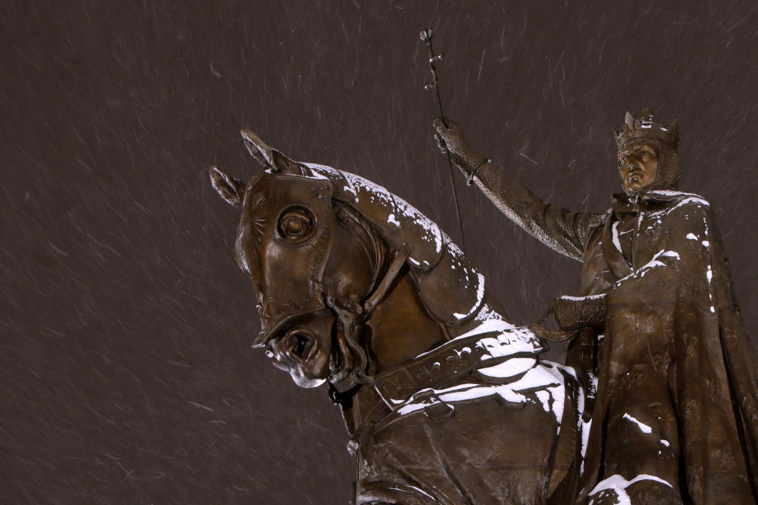 Snow around King Louis IX statue